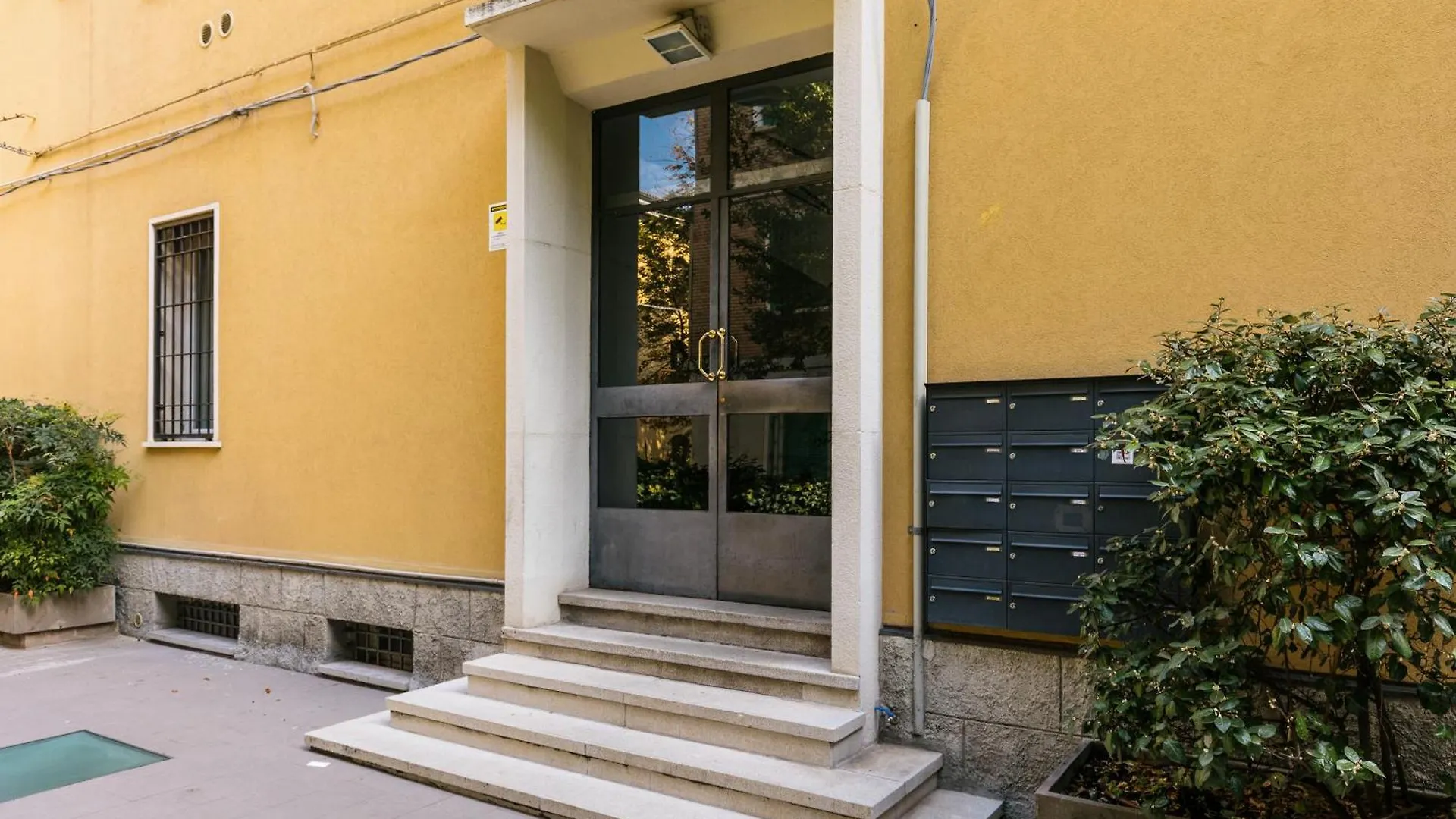 Portobello Apartments Bologna 0*,  Italy